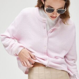 NWT J Crew Bubble Hem Cardigan
Size Small 
Light Pink-true color in stock photos